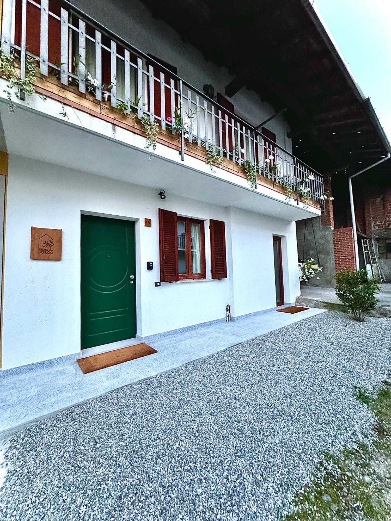 Вілла Il Cortile Del Borgo Borgo Ticino Екстер'єр фото